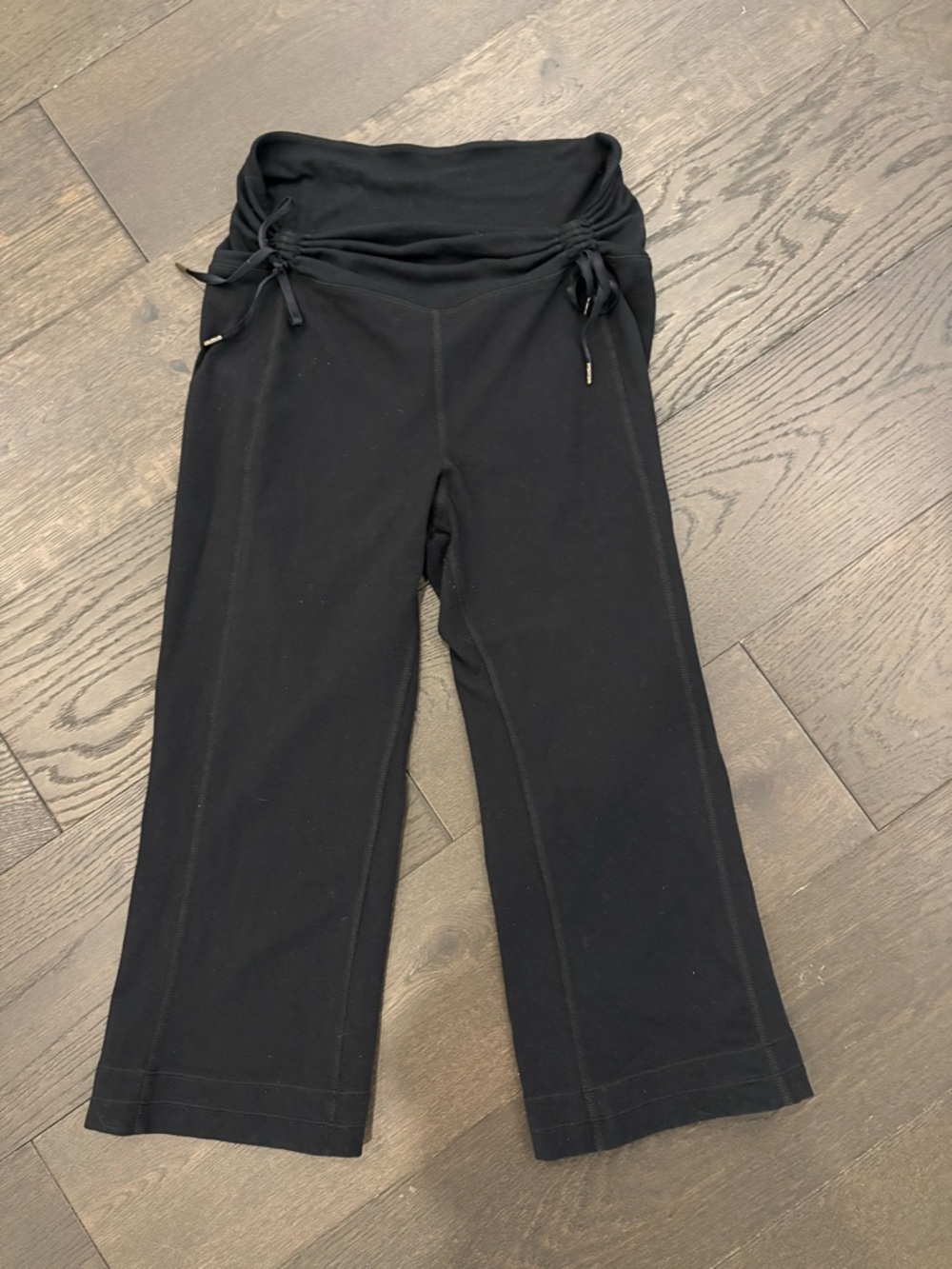 Vintage Lululemon Ruched Waist Capri Pants
